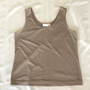 Chicos Tank!